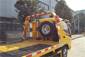 卧龙附近汽车搭电救援电话