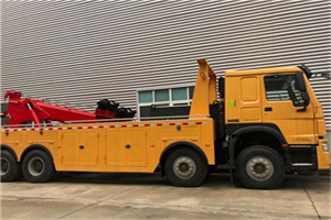 卧龙道路救援公司